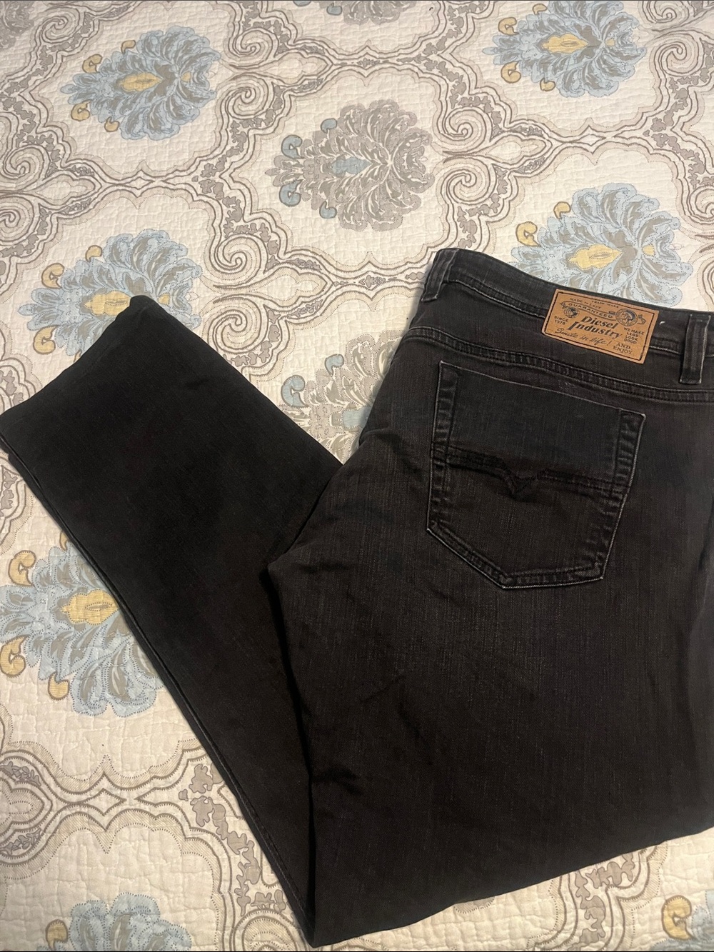 Diesel Men's Skinny Jeans in Black with Leather Waist Patch